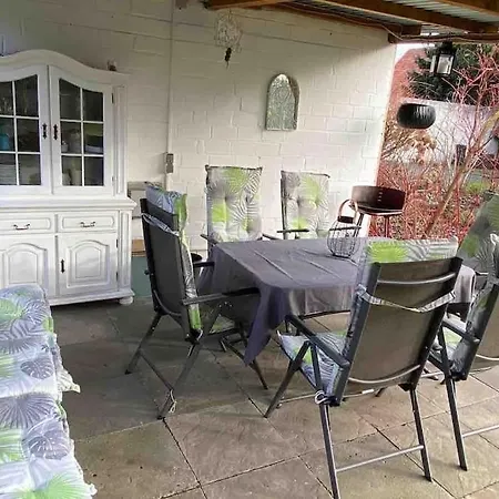 Apartment „am Schloss“ Fuer 4-6 Gaeste *