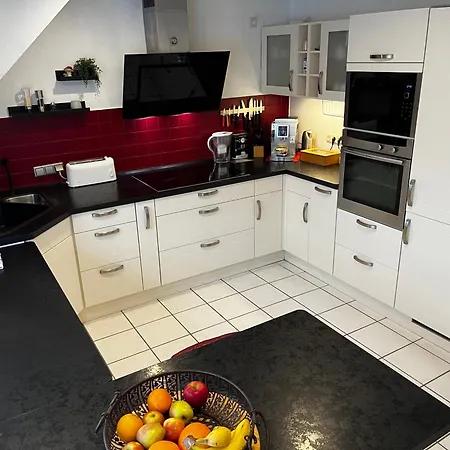 Apartment „am Schloss“ Fuer 4-6 Gaeste *